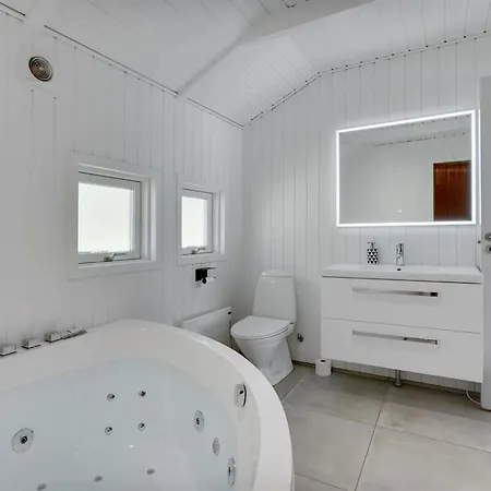 Lin - 2-9km From The Sea By Interhome *