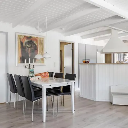 Lin - 2-9km From The Sea By Interhome