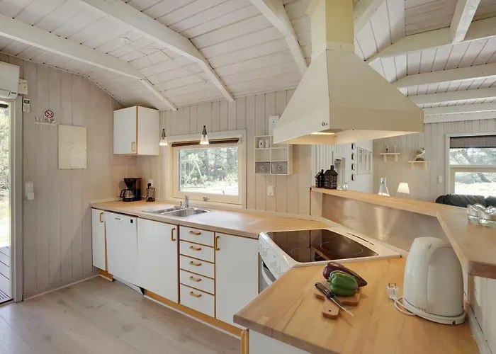 Lin - 2-9km From The Sea By Interhome